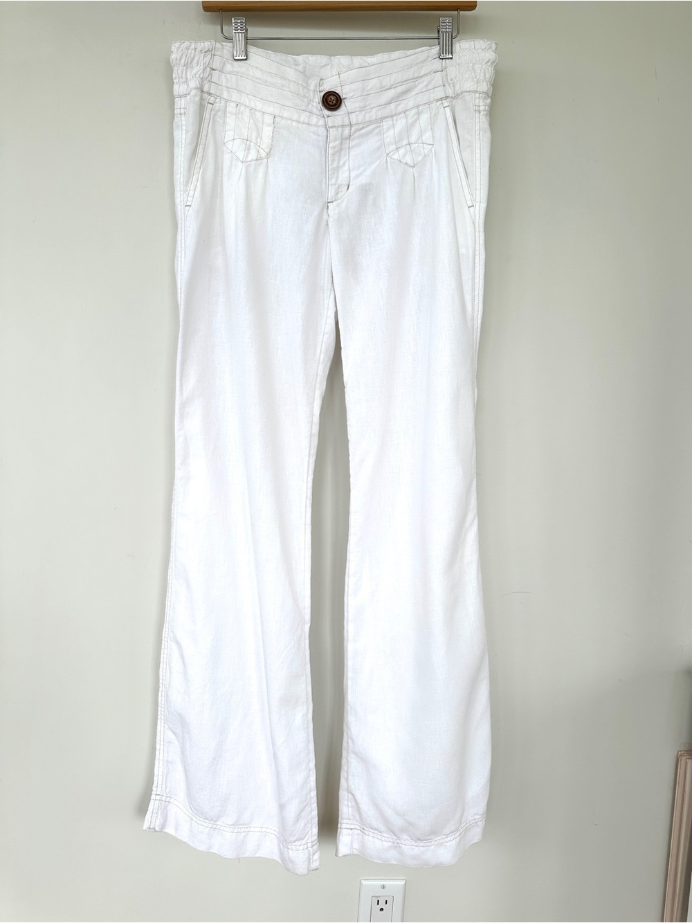 Athleta Casual Linen Pants, Medium Rise, Straight Legs, Relaxed Fit - Picture 3 of 13